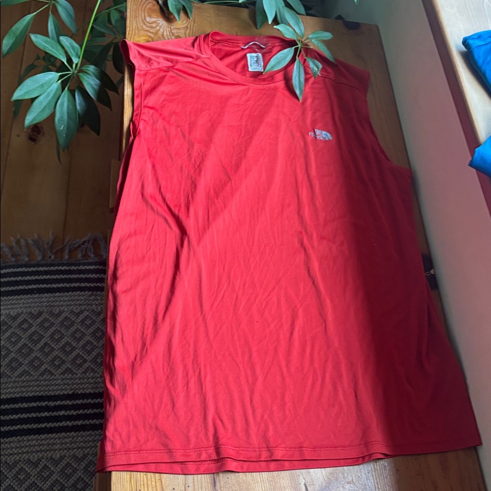 North Face flight series tank tops - Picture 6 of 8